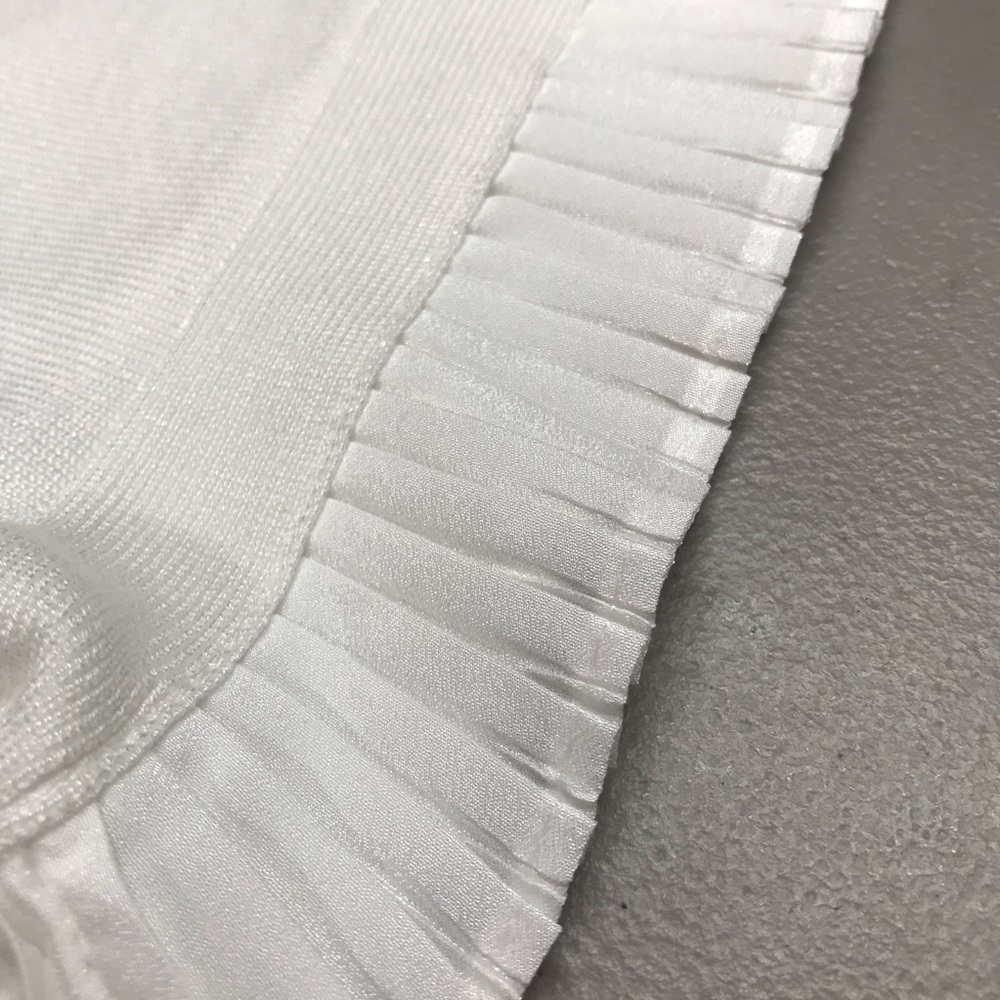 Karl Lagerfeld Top Beaded Neckline Ruffle Sleeve - Picture 3 of 9